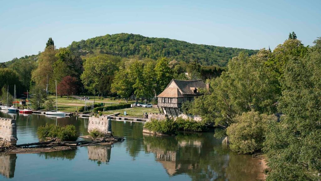 the Old Mill of Vernon